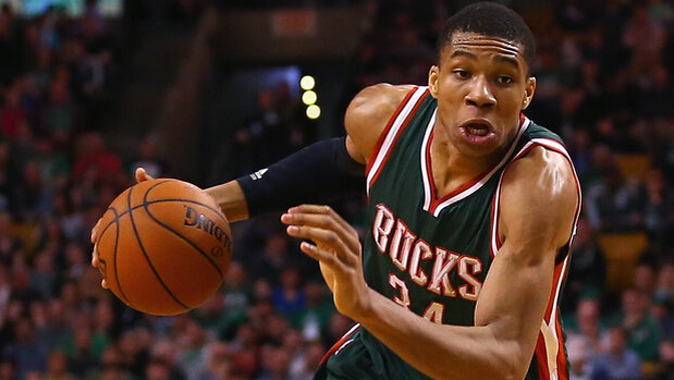 半场战报：亚特兰大1-0佛罗伦萨，德凯特拉雷助攻奥迪隆破僵（半场速递：亚特兰大1-0领先佛罗伦萨，德凯特拉雷助攻奥迪隆打破僵局）