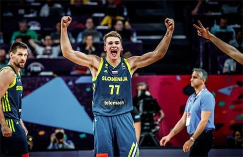 韩K联半场：奥利维拉、李昌龙破门，安养暂2-0大邱（半场战报：安养暂2-0领先大邱，奥利维拉与李昌龙建功）