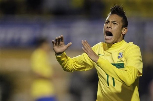 领取巴萨队史最受喜爱球员奖，梅西：巴塞罗那是我的家（荣膺巴萨史上最受喜爱球员，梅西：巴塞罗那是我的家）