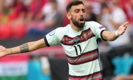 巴恩斯暴露进攻短板，近20次出手，命中率仅为33.3%（巴恩斯进攻乏力：最近20投命中率仅33.3%）