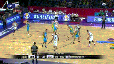 谁给了球迷“训话”的权力？（球迷“训话”的权力从何而来？）