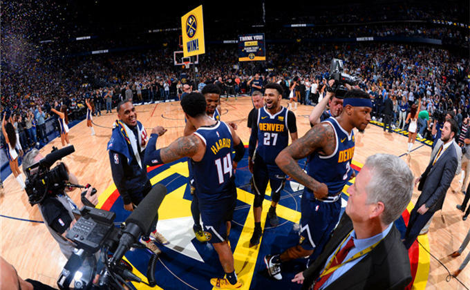 最新消息，国安争冠决定主帅去留，侯森重回首发河南大热不轻敌（最新动态：国安争冠或定主帅去留，侯森回归首发，河南热门不松懈）