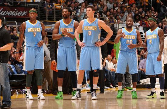 NBA战报：克尼佩尔21分7助，黄蜂111-86大胜猛龙（NBA简讯：克尼佩尔21分7助攻，黄蜂111-86轻取猛龙）