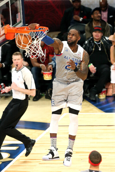 阿莫林：我不想没夺冠就离开曼联；我不怕下课我怕的是不赢球（阿莫林：夺冠前不走曼联；不惧下课，唯惧不胜）