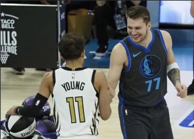 中场核心连续送出致命直塞（中场核心连番送出致命直传）