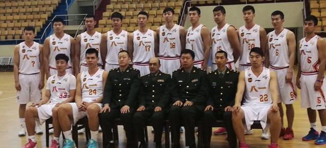 女足欧洲杯决赛开赛前几小时，英格兰中场图恩的祖母不幸去世（女足欧洲杯决赛前数小时，英格兰中场图恩痛失祖母）