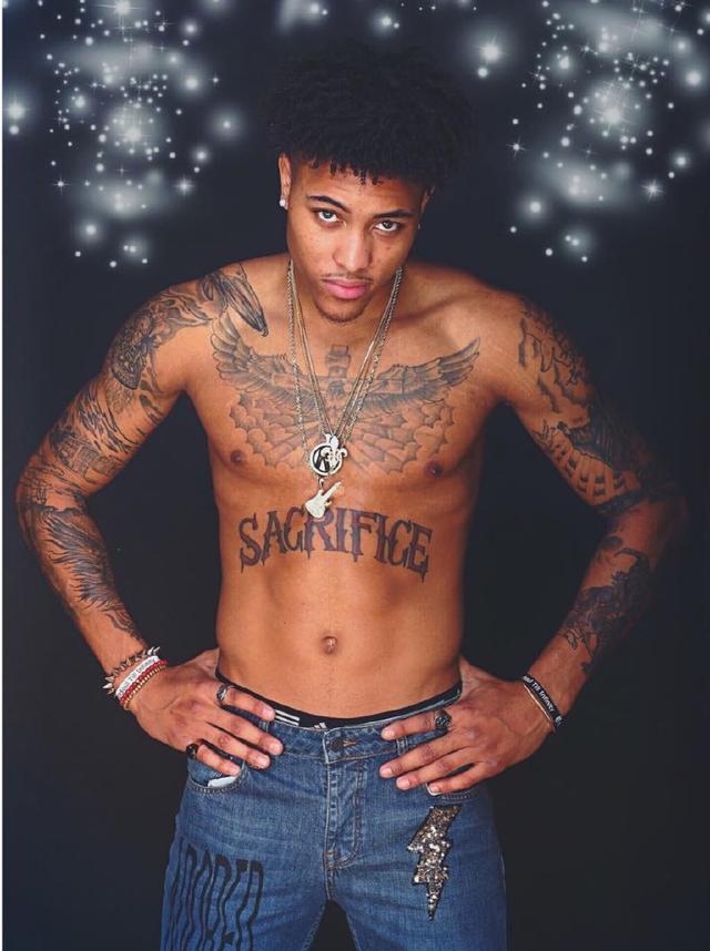 拉波尔塔犀利比喻：一群公鸡如何搅乱皇家马德里的鸡舍？（拉波尔塔妙喻：一群公鸡如何闹翻皇马鸡舍？）