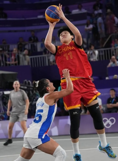 塞韦里奥：我对妈报喜说要去踢顶级联赛，但坏消息是在乌克兰（塞韦里奥：告诉母亲将踢顶级联赛，遗憾的是在乌克兰）