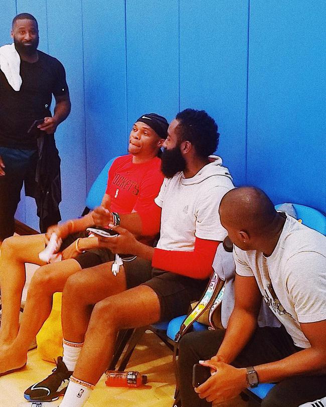 乌奈-西蒙：战平巴黎是积极的，但我们也有机会拿下三分（乌奈-西蒙：逼平巴黎值得肯定，但我们本可全取三分）